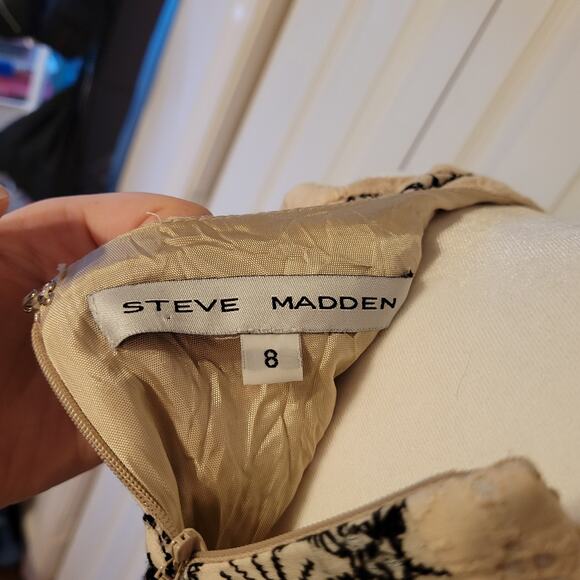 Steve Madden Sheath Dress Business Casual Black Floral Textured Woman's Size 8 - Picture 7 of 7